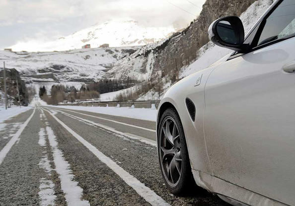 Alfa Romeo Giulia snow