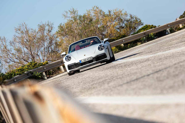Porsche-911-Carrera-S-Cabriolet-4drivers.gr