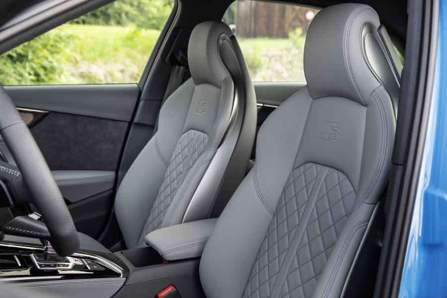 Καθίσματα Audi S4