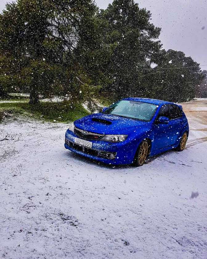 Subaru STI χιόνια
