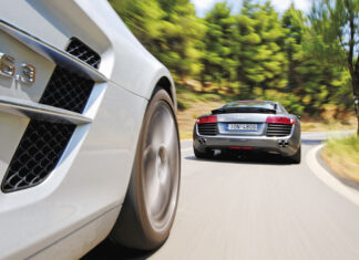 Mercedes SLS vs Audi R9